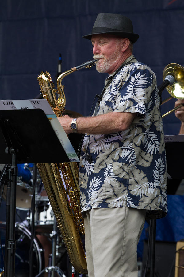 Mike Sambola