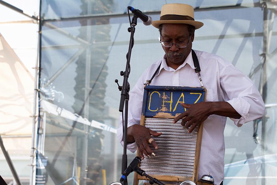 Washboard "Chaz" Leary