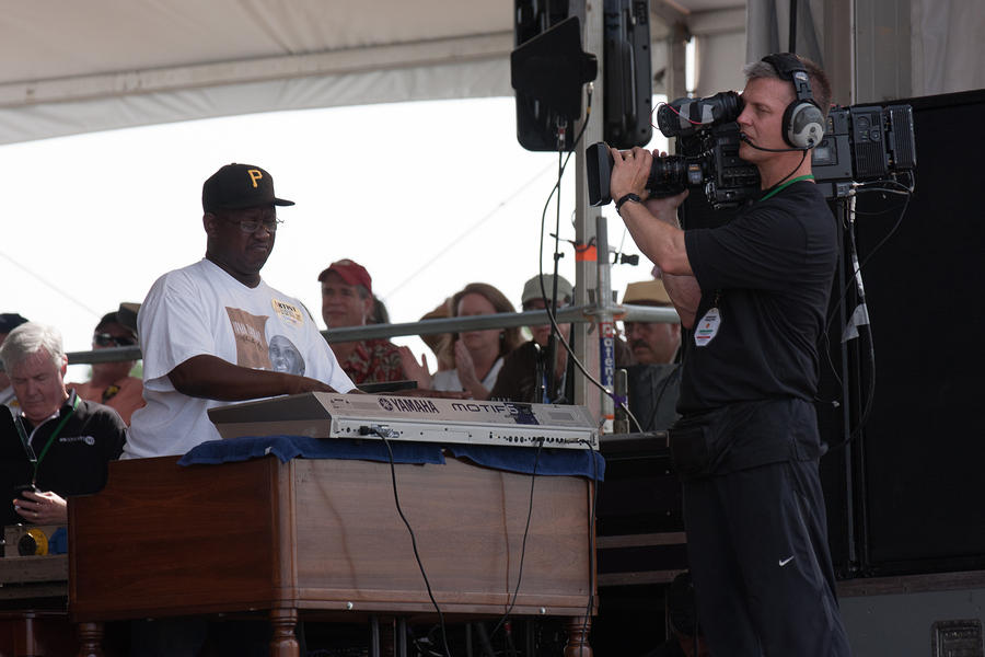 Kim Phillips on piano