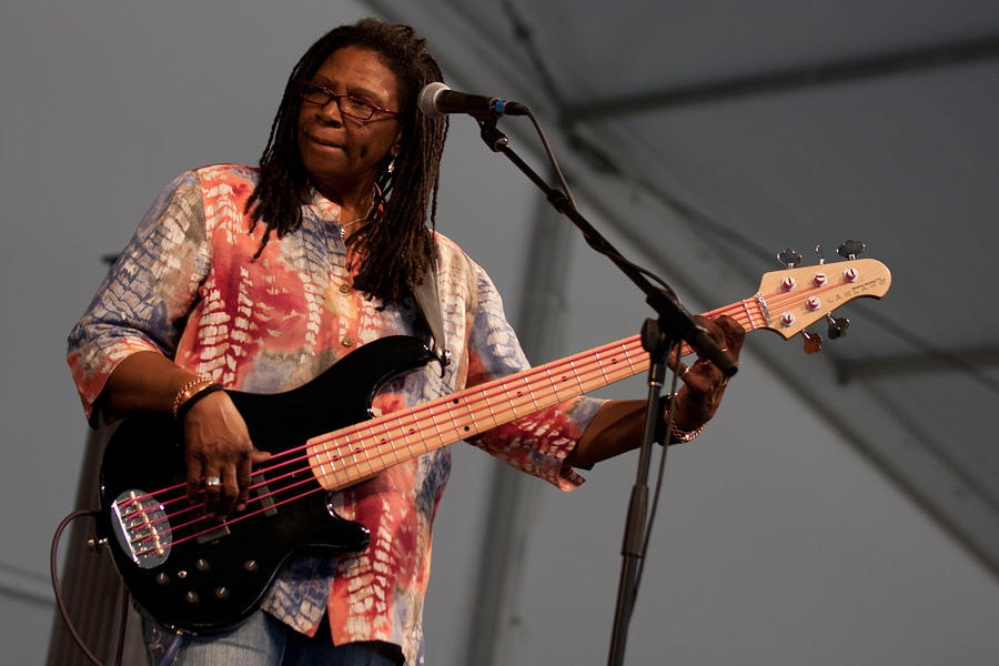 Tanya Richardson on side string bass