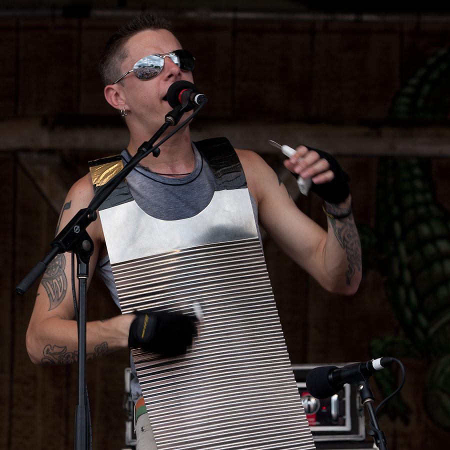 Alex MacDonald on washboard