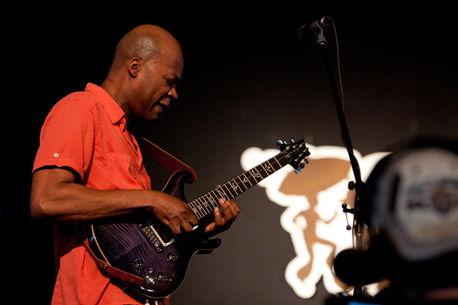 Lionel Loueke on guitar