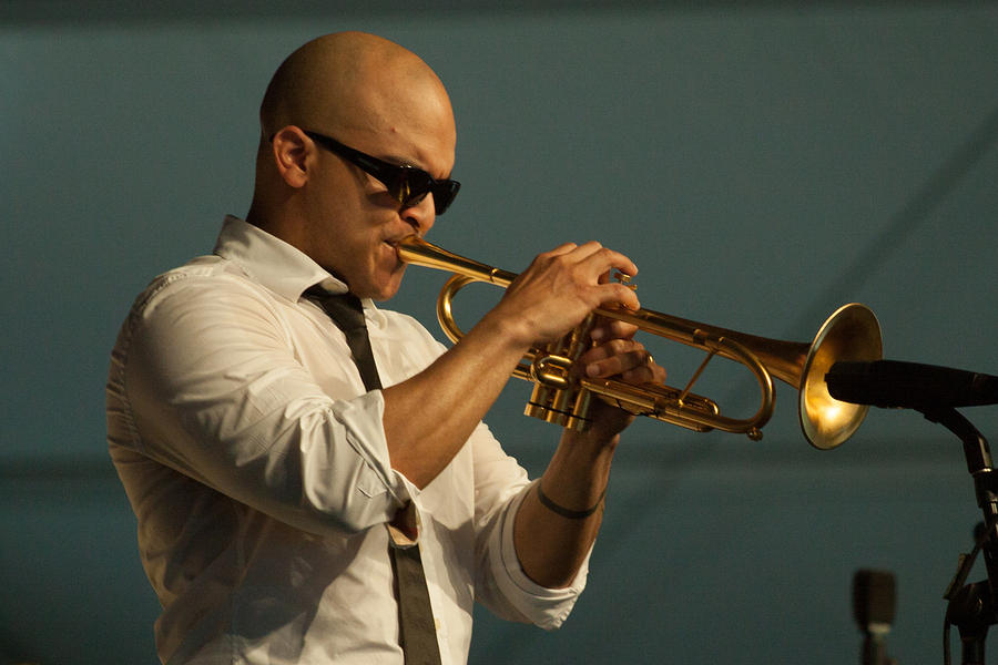 Irvin Mayfield on trumpet