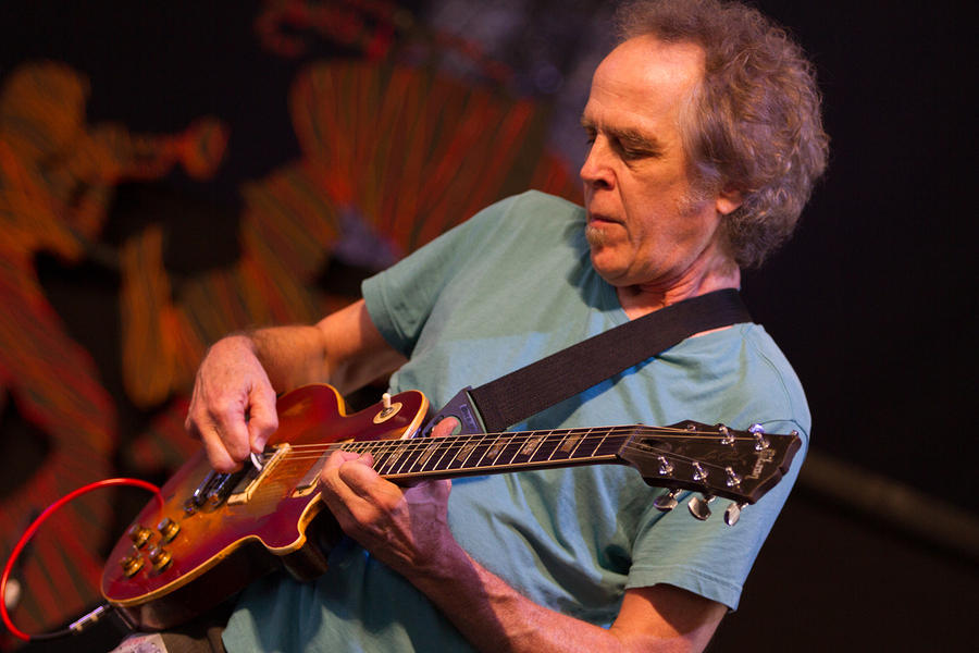 Jimmy Robinson on guitar