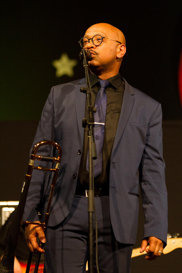 Greg Boyer sings