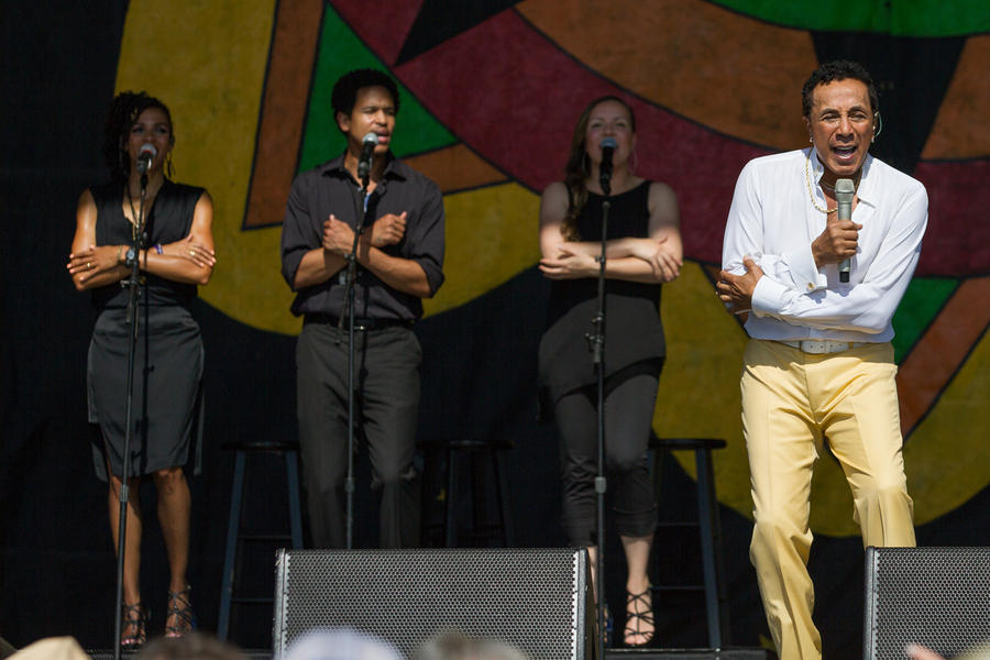 Smokey and Background Singers