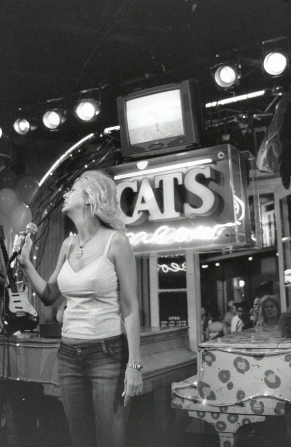 karaoke performer 1.jpg