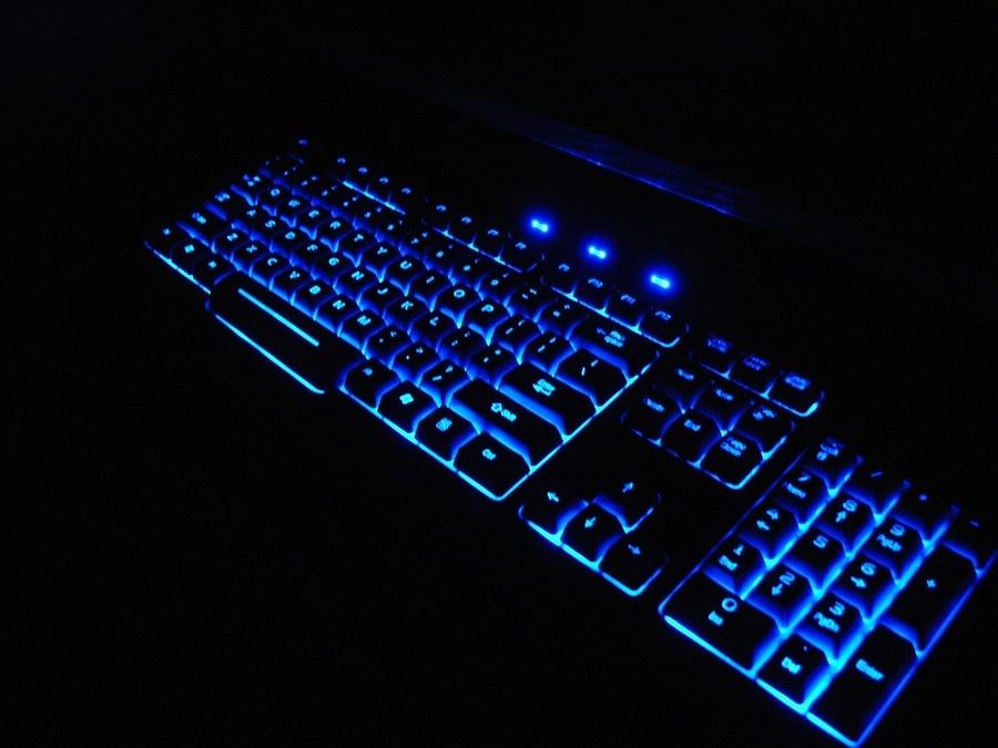 Saitek Eclipse