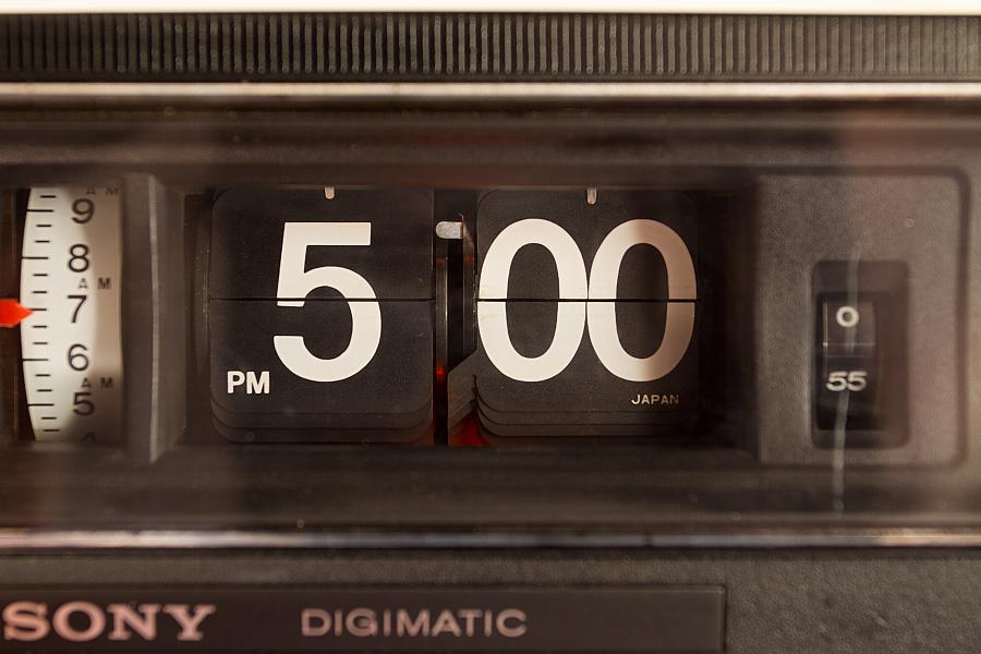 Time Display with Second Wheel