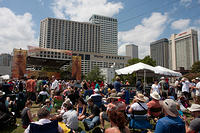 Crowd for Mia Borders