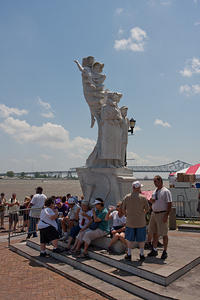 Monument to the Immigrant