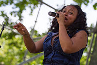Neshia Ruffins
