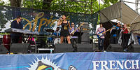 Robin Barnes and band