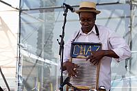 Washboard "Chaz" Leary