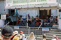 Helen Gillet's Wazozo Zorchestra