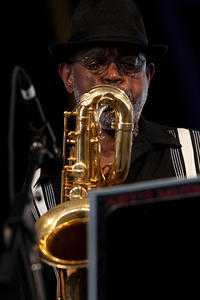 Roger Lewis