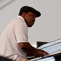 Jordon Baker, piano