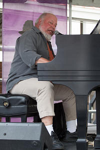 Ed Volker on piano