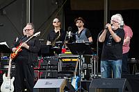 Michael McDonald back on stage