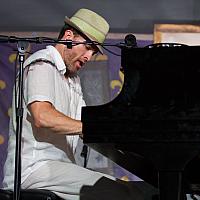 Paul Longstreth on piano