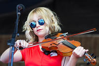 Kelli Jones-Savoy on violin