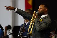 John Gray sings